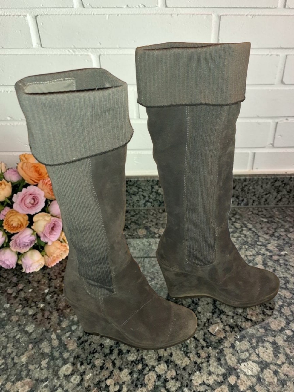 Fergie "Citizen" Gray Suede Sweater Knit Wedge Knee High Boots Size 8.5